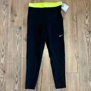 NWT Nike Pro Women's Tight Fit High Rise Leggings 7/8 Length Size Medium